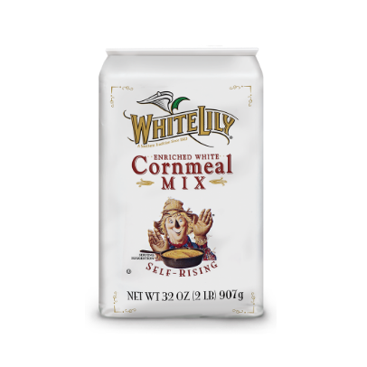 White Lily enriched self rising cornmeal mix